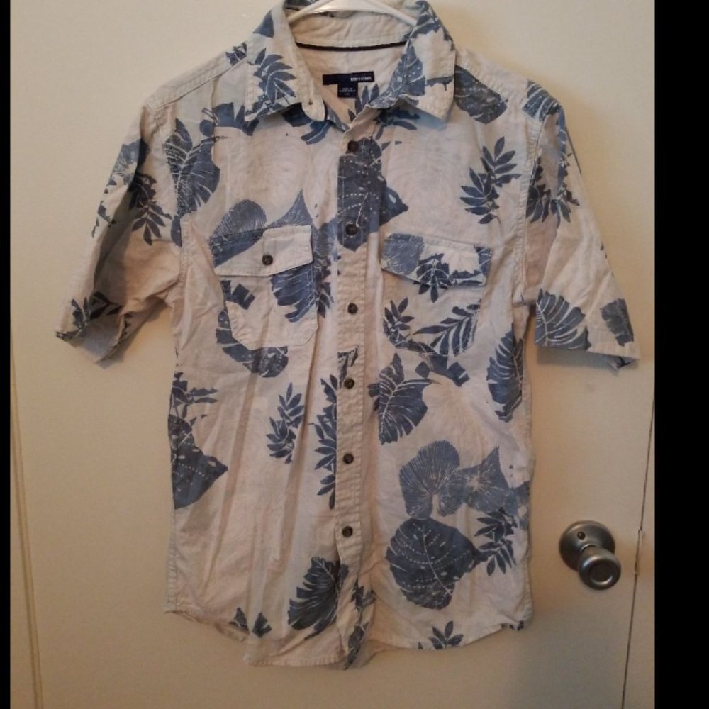Basic Editions mens Button Front Shirt Small